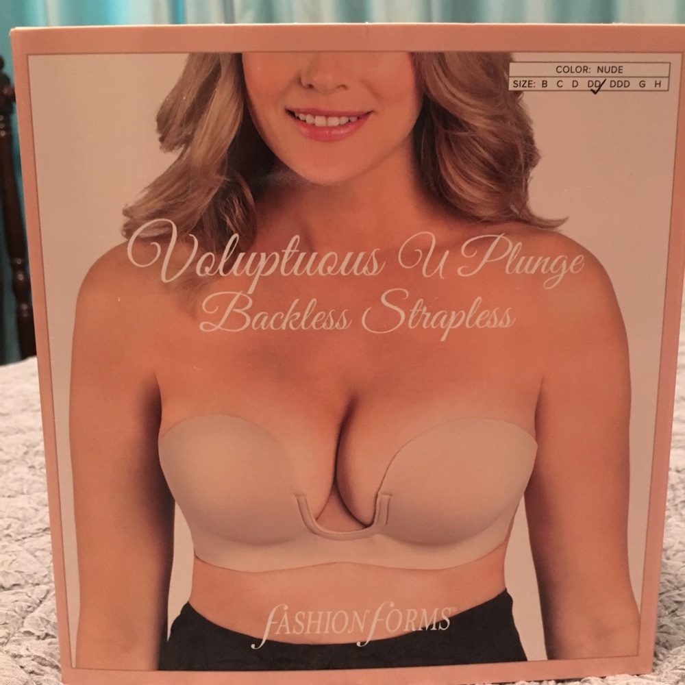 Voluptuous backless strapless bra